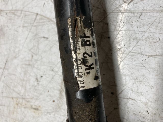 bontott AUDI A4 B6 Jobb Féltengely