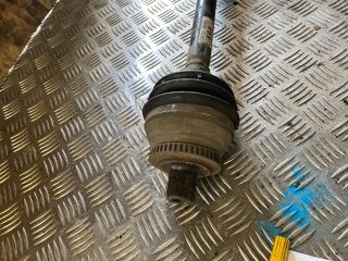 bontott AUDI A4 B6 Jobb Féltengely