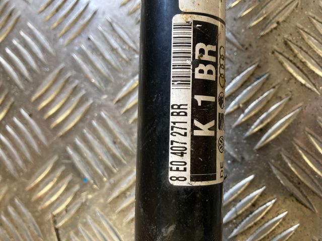 bontott AUDI A4 B6 Jobb Féltengely