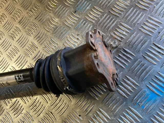 bontott AUDI A4 B6 Jobb Féltengely
