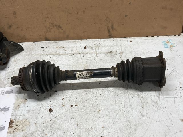 bontott AUDI A4 B6 Jobb Féltengely