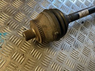 bontott AUDI A4 B6 Jobb Féltengely