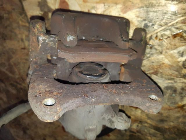 bontott AUDI A4 B6 Jobb hátsó Féknyereg Munkahengerrel