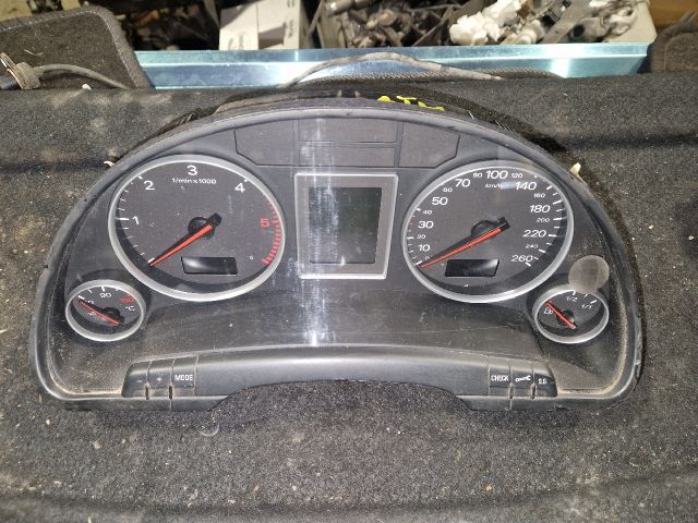 bontott AUDI A4 B6 Kilométeróra