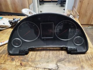 bontott AUDI A4 B6 Kilométeróra