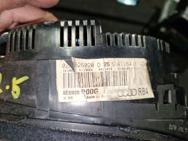 bontott AUDI A4 B6 Kilométeróra