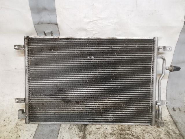 bontott AUDI A4 B6 Klímahűtő Radiátor