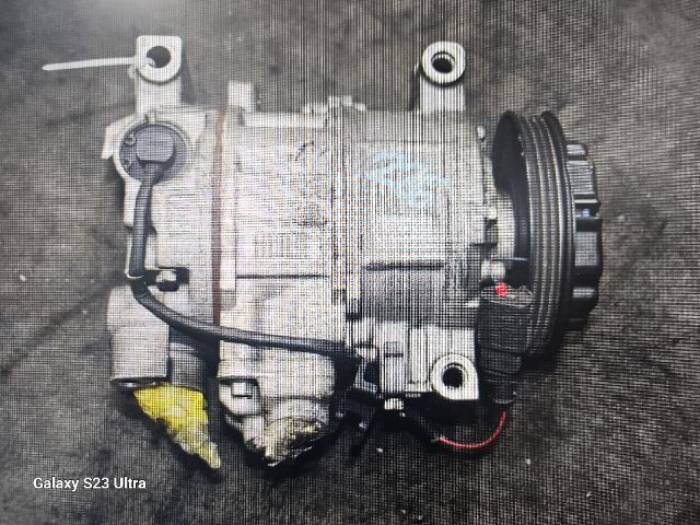 bontott AUDI A4 B6 Klímakompresszor