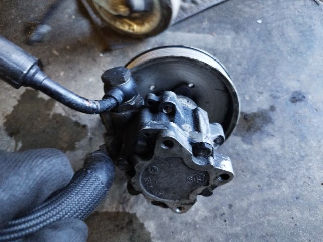 bontott AUDI A4 B6 Kormányszervó Motor (Hidraulikus)