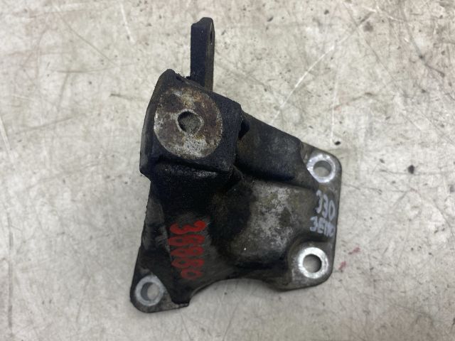 bontott AUDI A4 B6 Motor Tartó Bak (Fém)