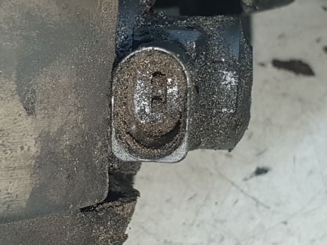 bontott AUDI A4 B6 Motor Tartó Bak (Fém)