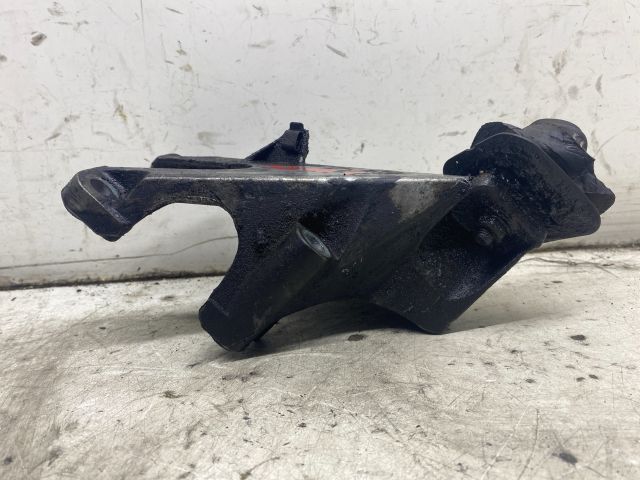 bontott AUDI A4 B6 Motor Tartó Bak (Fém)