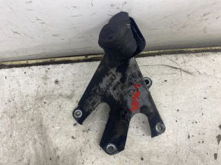 bontott AUDI A4 B6 Motor Tartó Bak (Fém)