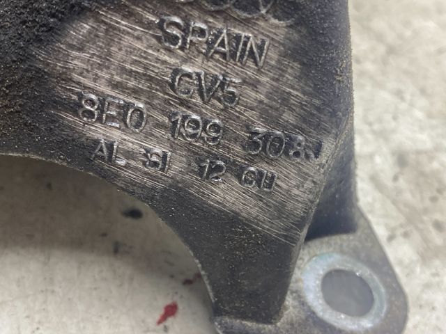 bontott AUDI A4 B6 Motor Tartó Bak (Fém)