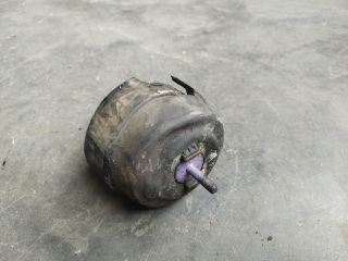 bontott AUDI A4 B6 Motor Tartó Bak (Pozíciófüggetlen)