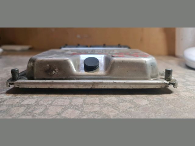 bontott AUDI A4 B6 Motorvezérlő