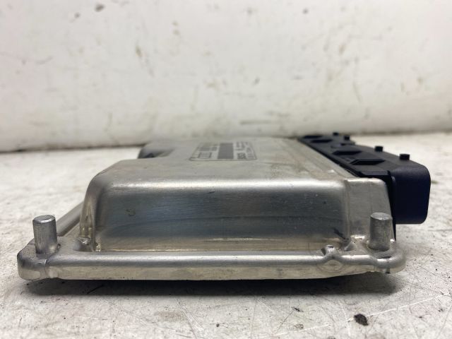 bontott AUDI A4 B6 Motorvezérlő