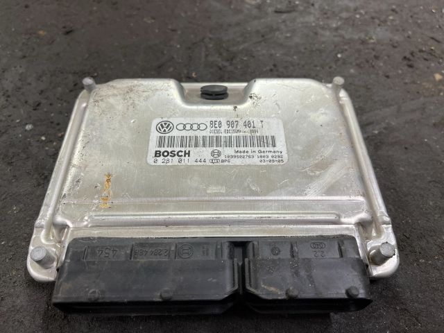 bontott AUDI A4 B6 Motorvezérlő