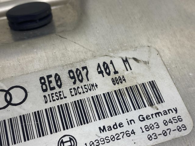 bontott AUDI A4 B6 Motorvezérlő