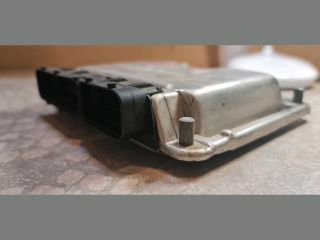 bontott AUDI A4 B6 Motorvezérlő