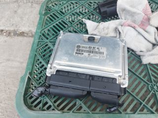 bontott AUDI A4 B6 Motorvezérlő
