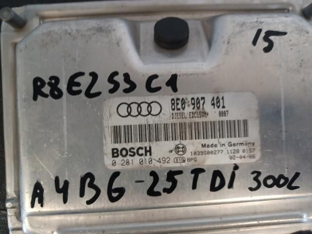 bontott AUDI A4 B6 Motorvezérlő