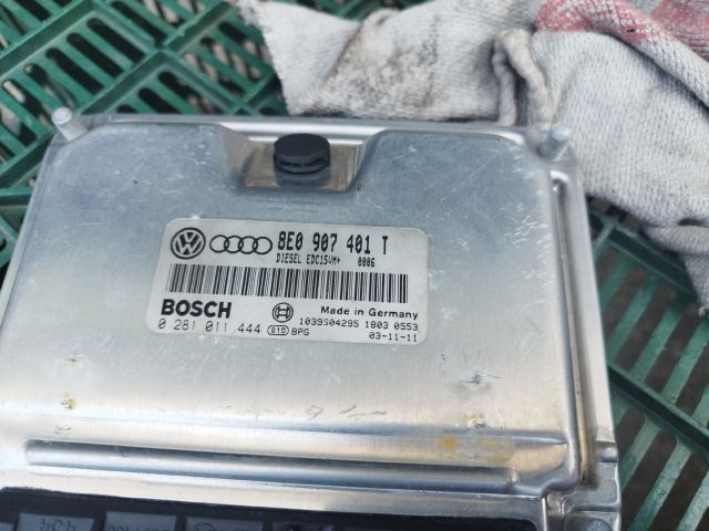 bontott AUDI A4 B6 Motorvezérlő