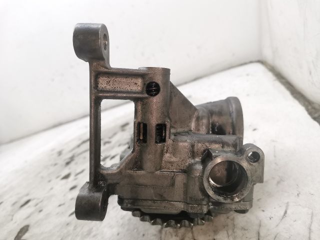 bontott AUDI A4 B6 Olajszivattyú