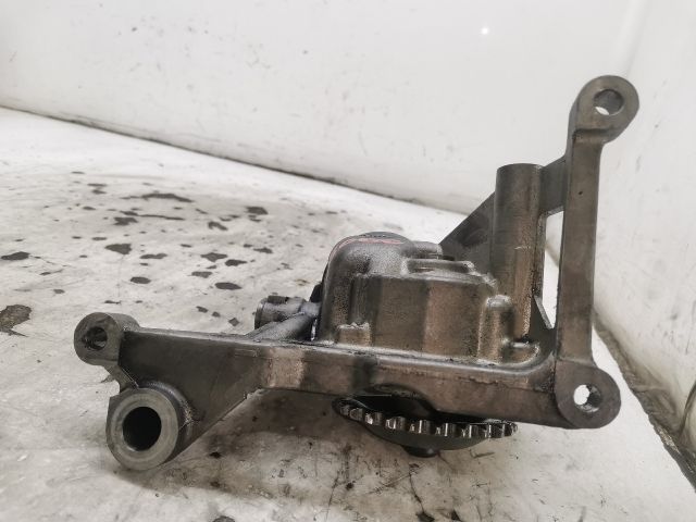 bontott AUDI A4 B6 Olajszivattyú