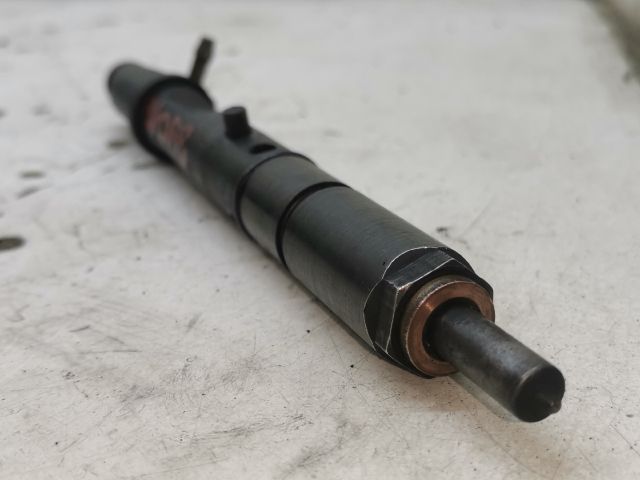 bontott AUDI A4 B6 Porlasztó (1 db)