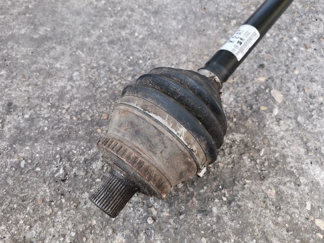 bontott AUDI A4 B6 Bal Féltengely