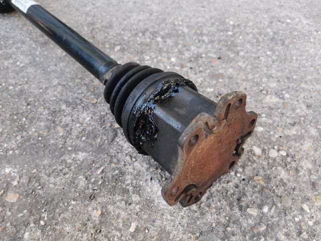 bontott AUDI A4 B6 Bal Féltengely