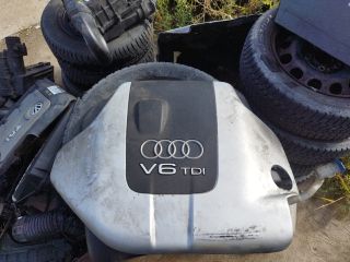 bontott AUDI A4 B6 Felső Motorburkolat