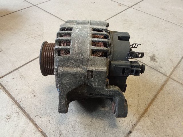 bontott AUDI A4 B6 Generátor