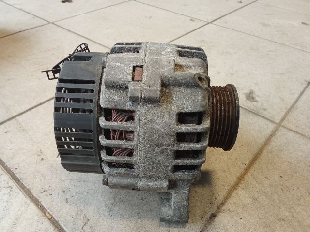 bontott AUDI A4 B6 Generátor