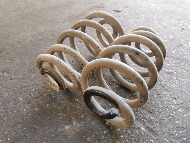 bontott AUDI A4 B6 Hátsó Rugó Pár