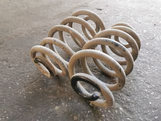 bontott AUDI A4 B6 Hátsó Rugó Pár