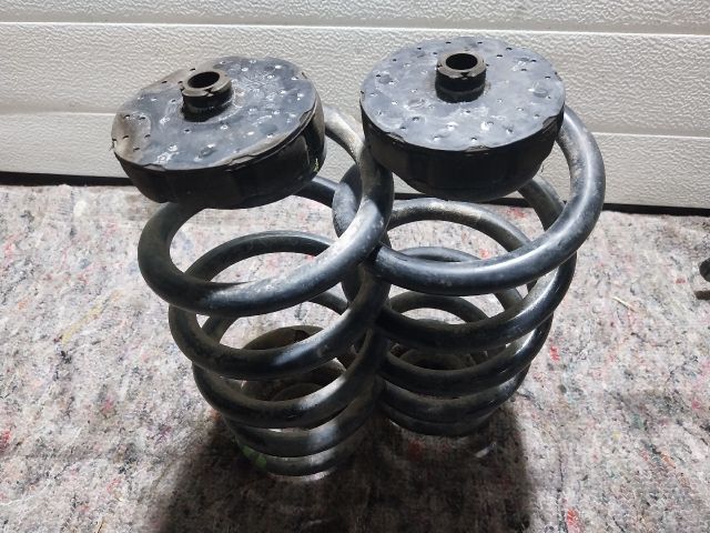 bontott AUDI A4 B6 Hátsó Rugó Pár