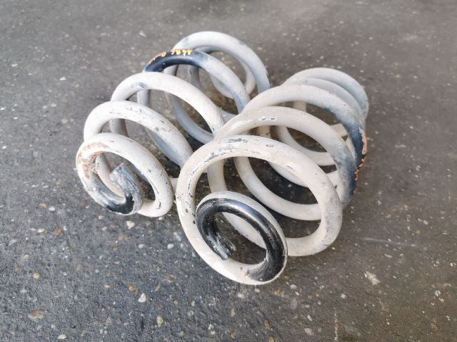 bontott AUDI A4 B6 Hátsó Rugó Pár