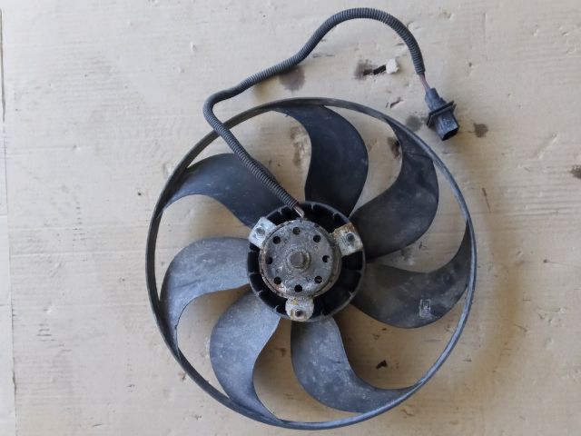 bontott AUDI A4 B6 Hűtőventilátor