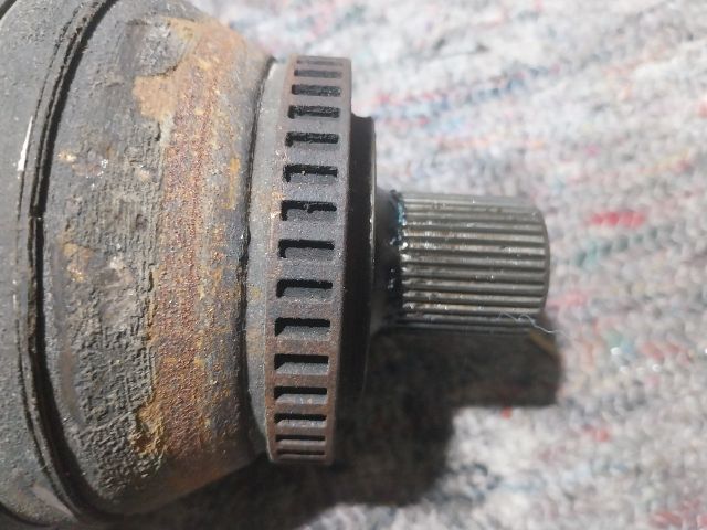 bontott AUDI A4 B6 Jobb Féltengely