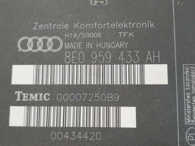 bontott AUDI A4 B6 Komfort Elektronika