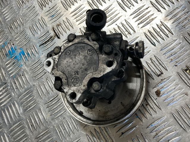 bontott AUDI A4 B6 Kormányszervó Motor (Hidraulikus)