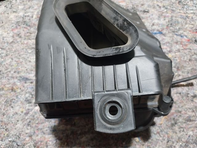 bontott AUDI A4 B6 Légszűrő Ház