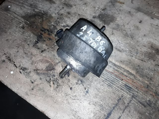 bontott AUDI A4 B6 Motor Tartó Bak Bal