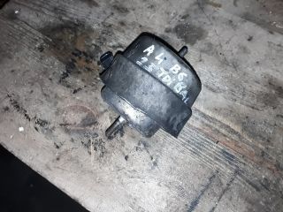 bontott AUDI A4 B6 Motor Tartó Bak Bal