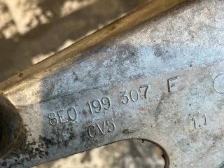 bontott AUDI A4 B6 Motor Tartó Bak (Fém)