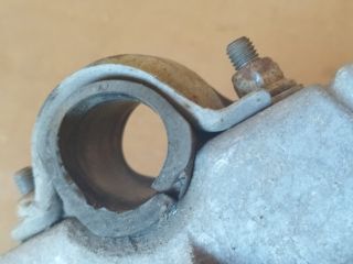 bontott AUDI A4 B6 Motor Tartó Bak Jobb