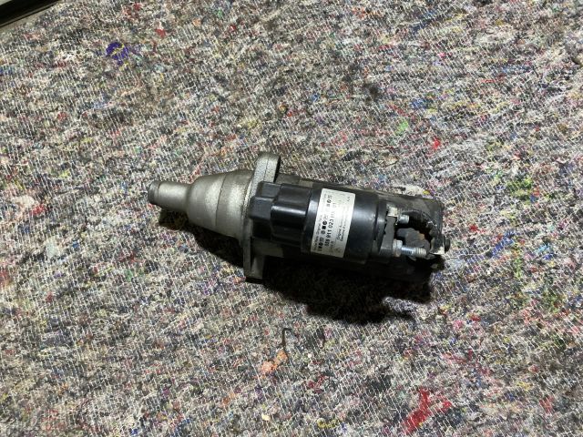 bontott AUDI A4 B6 Önindító