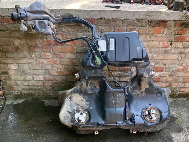 bontott AUDI A4 B6 Tank